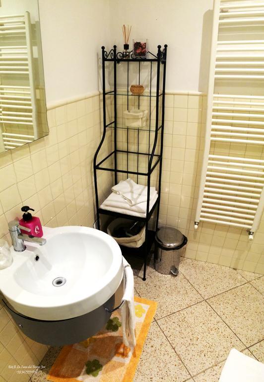 B&B La Luna Dal Borgo Єзі Екстер'єр фото